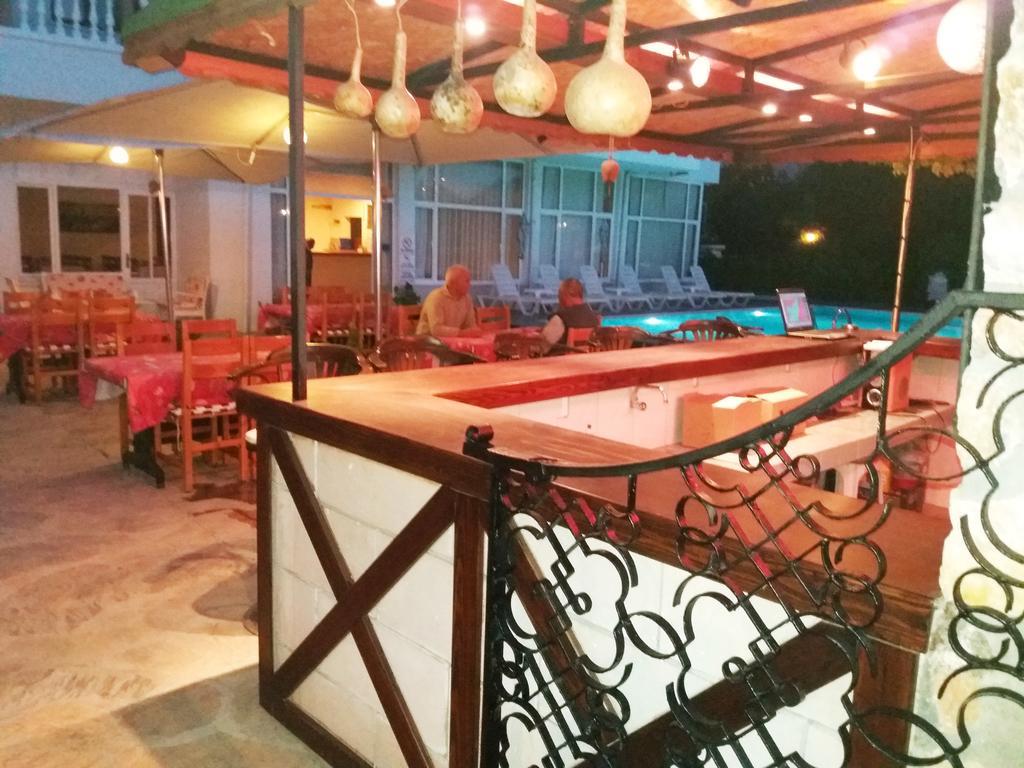 Unver Hotel مرمريس المظهر الخارجي الصورة