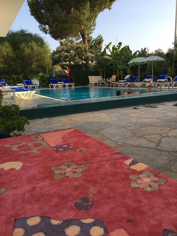 Unver Hotel مرمريس المظهر الخارجي الصورة