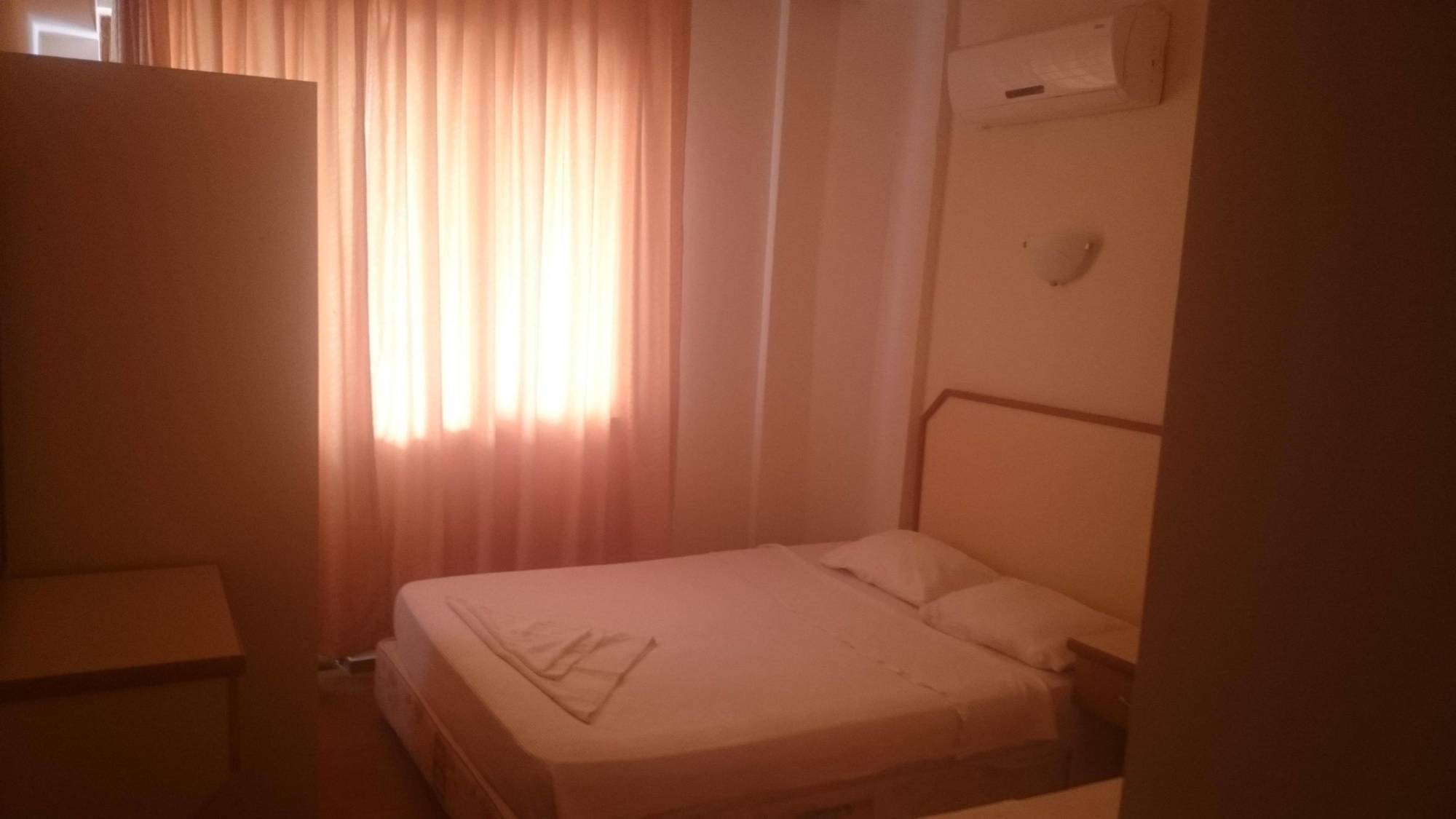 Unver Hotel مرمريس المظهر الخارجي الصورة