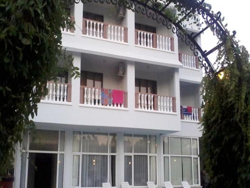 Unver Hotel مرمريس المظهر الخارجي الصورة